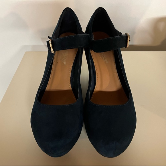DbDk Fashion Shoes - Dbdk sapphire wedge Mary Jane’s. Vintage size 10